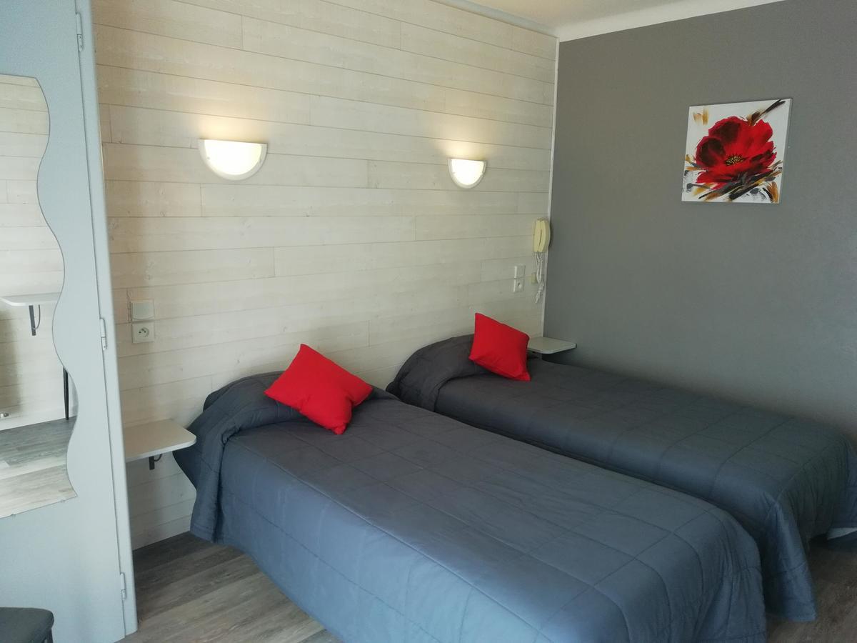 Hotel L'Oustalet Font-Romeu-Odeillo-Via Exterior photo